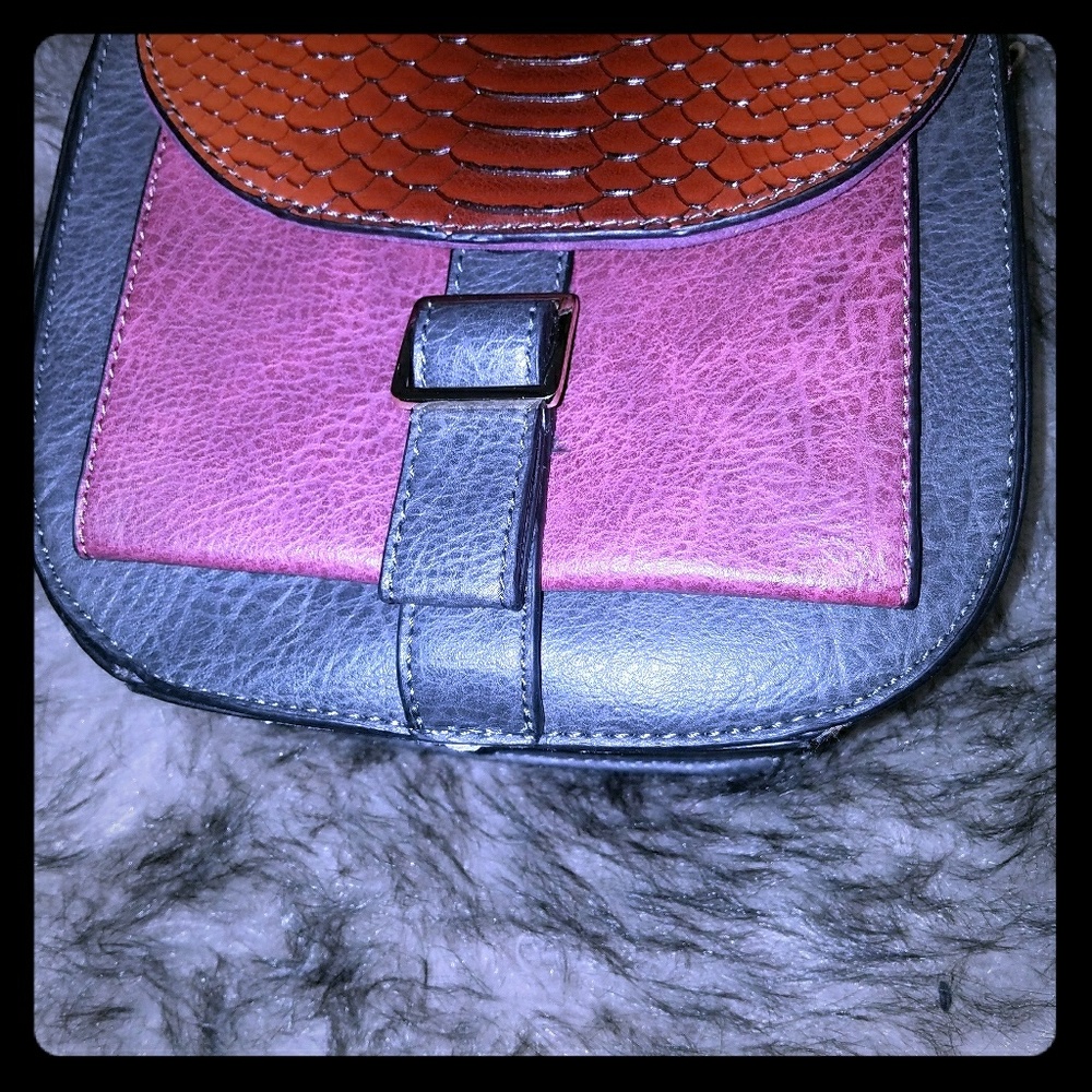 Small faux snake skin crossbody